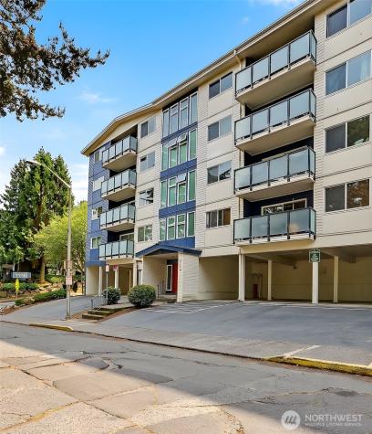 3711 26th Place W Seattle WA 98199