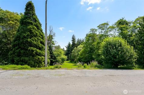 3711 26th Place W Seattle WA 98199