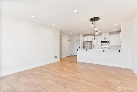14915 38th Drive SE Bothell WA 98012