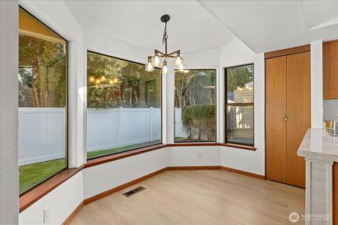 1935 F Street SE Auburn WA 98002