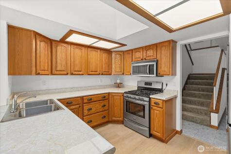 1935 F Street SE Auburn WA 98002