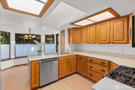 1935 F Street SE Auburn WA 98002
