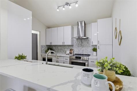11630 NE 70th Place Kirkland WA 98033