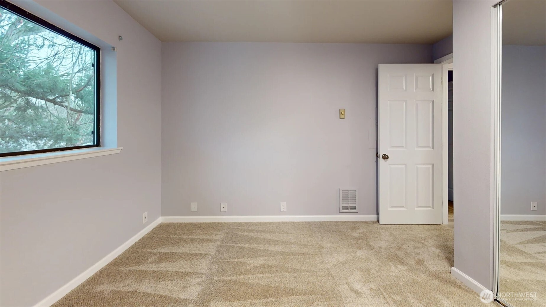 29645 18th Avenue S Federal Way WA 98003