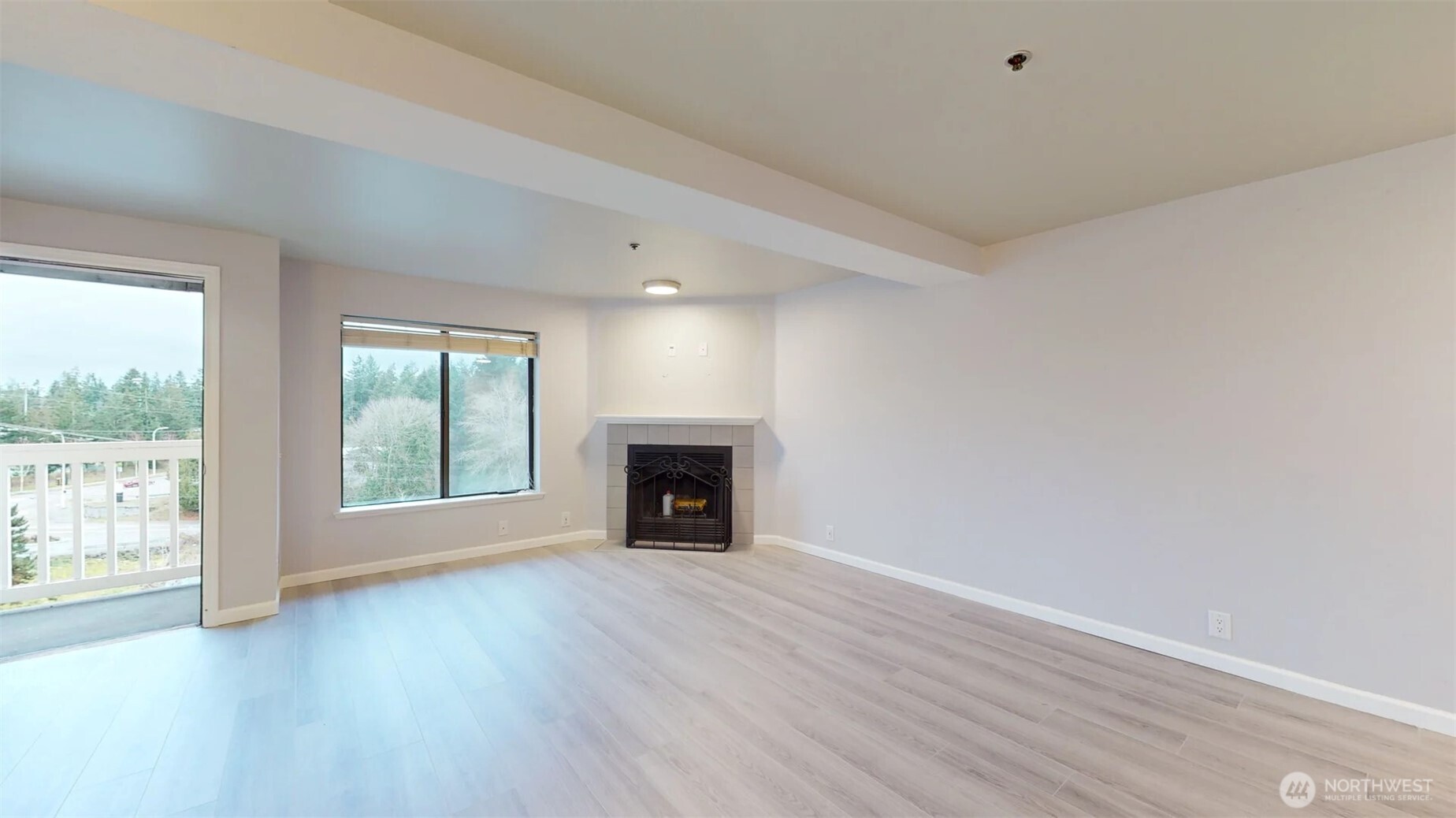 29645 18th Avenue S Federal Way WA 98003