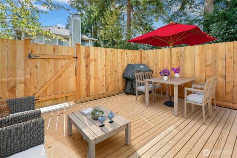 15865 Northup Way Bellevue WA 98008