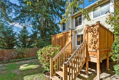 15865 Northup Way Bellevue WA 98008