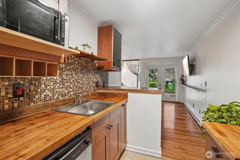 13759 NE 69th Street Redmond WA 98052