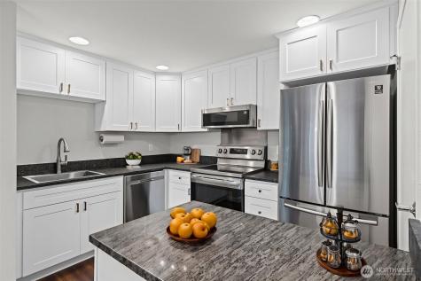2321 SE 8th Drive Renton WA 98055