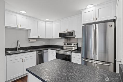 2321 SE 8th Drive Renton WA 98055