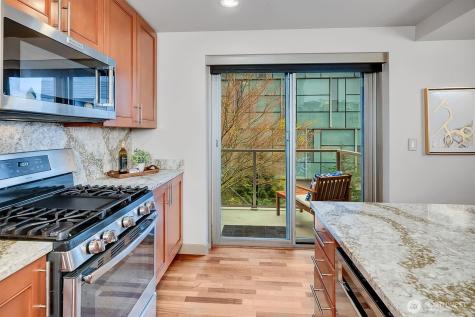 10650 NE 9th Place Bellevue WA 98004
