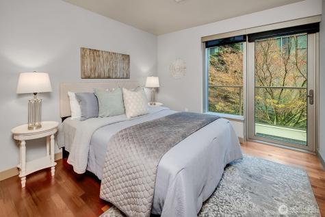 10650 NE 9th Place Bellevue WA 98004