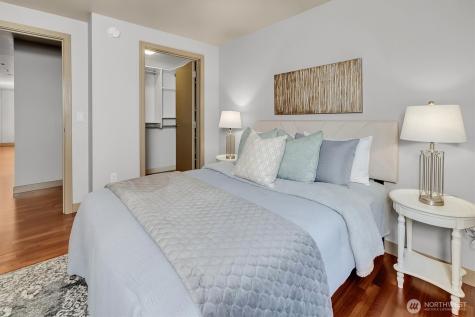 10650 NE 9th Place Bellevue WA 98004