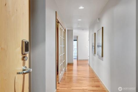 10650 NE 9th Place Bellevue WA 98004