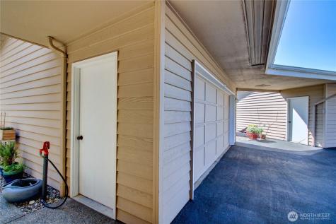 747 SE Bayshore Drive Oak Harbor WA 98277