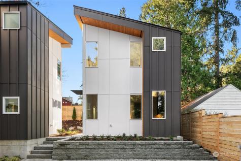 12523 12th Avenue Ne Seattle WA 98125