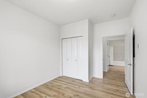 14915 38th Drive SE Bothell WA 98012