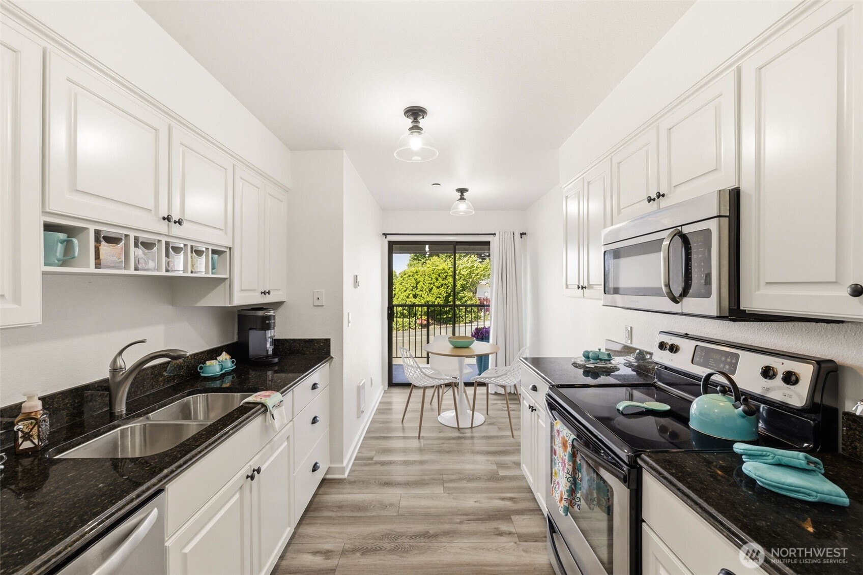 1902 Bridgeport Way W University Place WA 98466