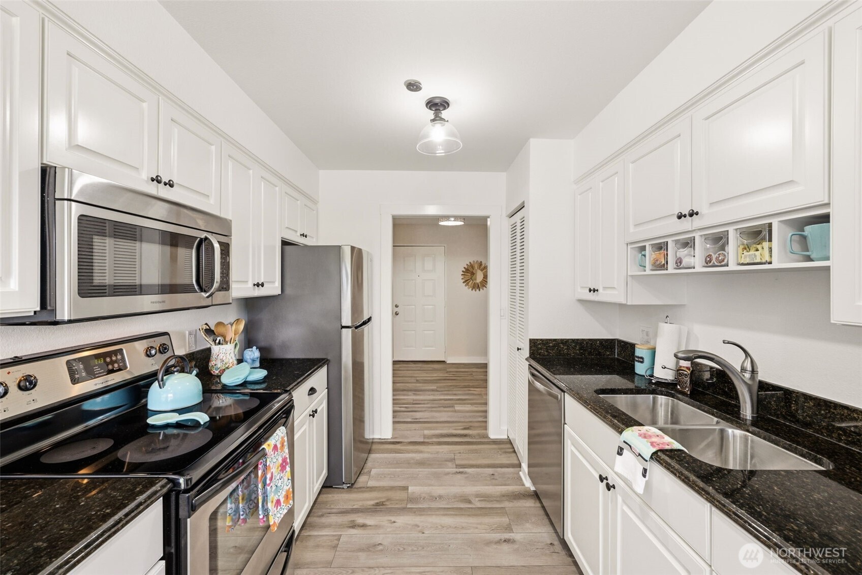 1902 Bridgeport Way W University Place WA 98466