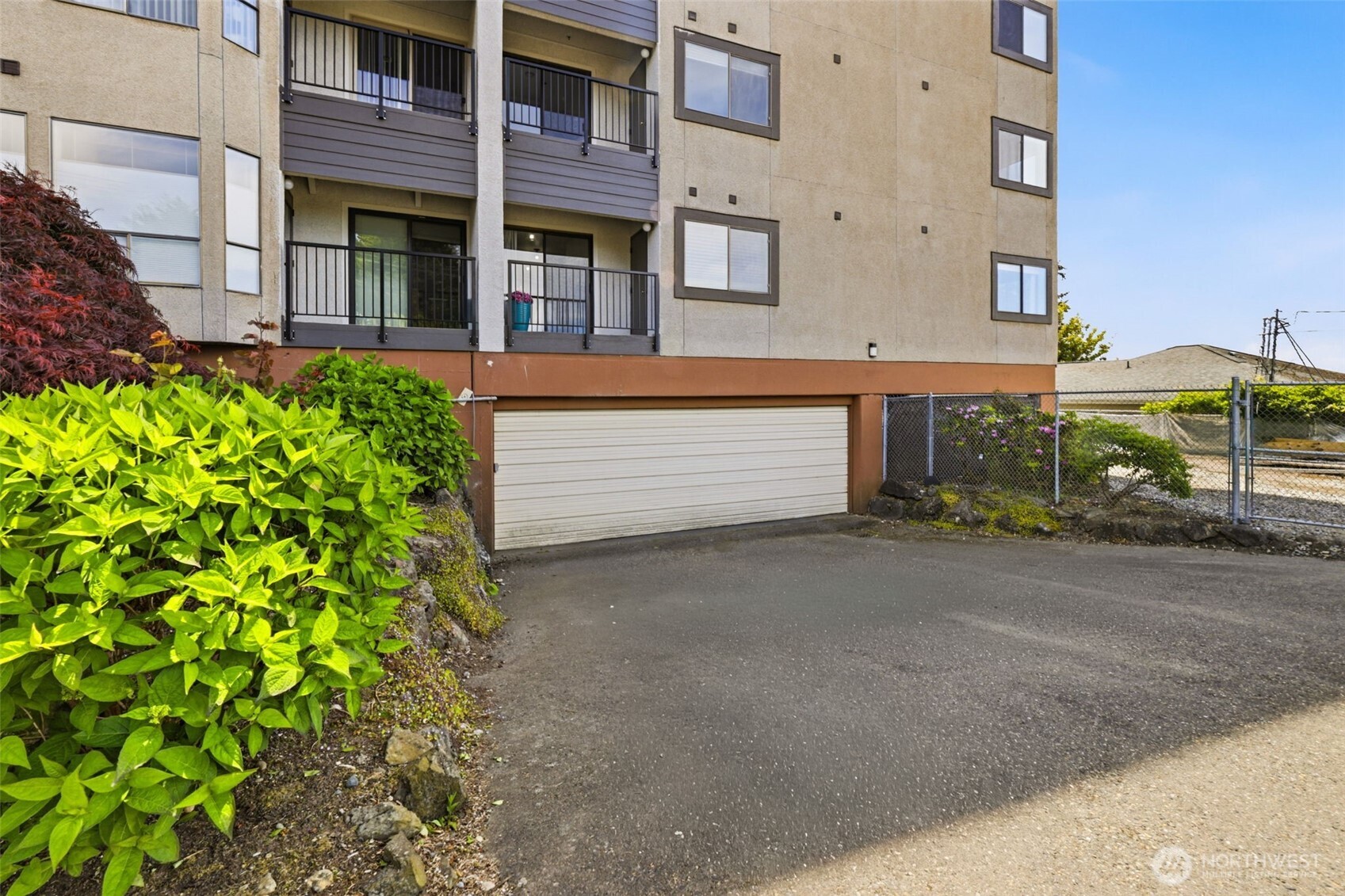 1902 Bridgeport Way W University Place WA 98466