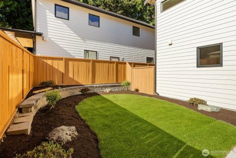 10604 NE 137th Place Kirkland WA 98034