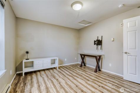10511 Midvale Avenue N Seattle WA 98133