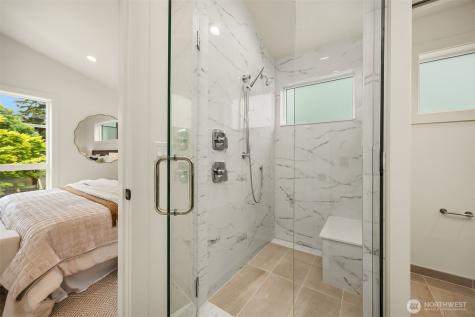 104 NE 44th Street Seattle WA 98105