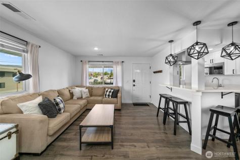 100 Simon Street East Wenatchee WA 98802
