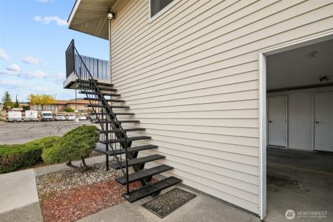 100 Simon Street East Wenatchee WA 98802