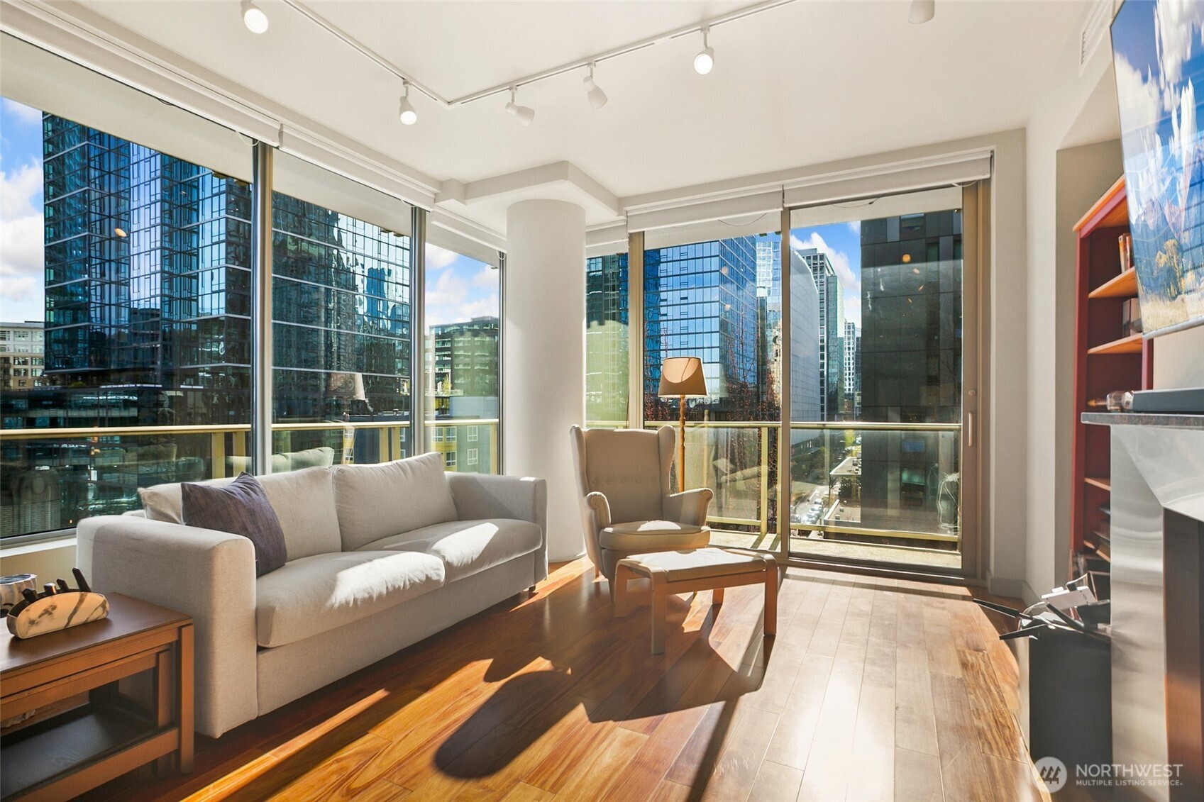 910 Lenora Street Seattle WA 98121