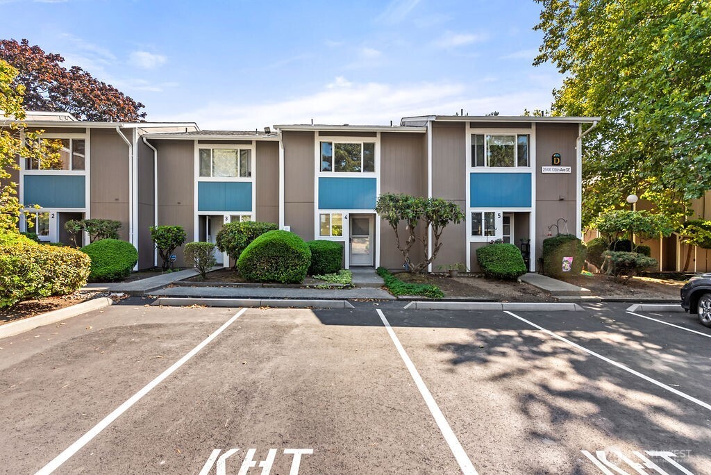25416 106th Avenue NW Kent WA 98030