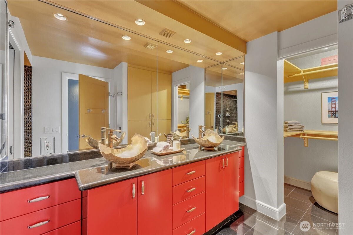 2100 3rd Avenue Seattle WA 98101