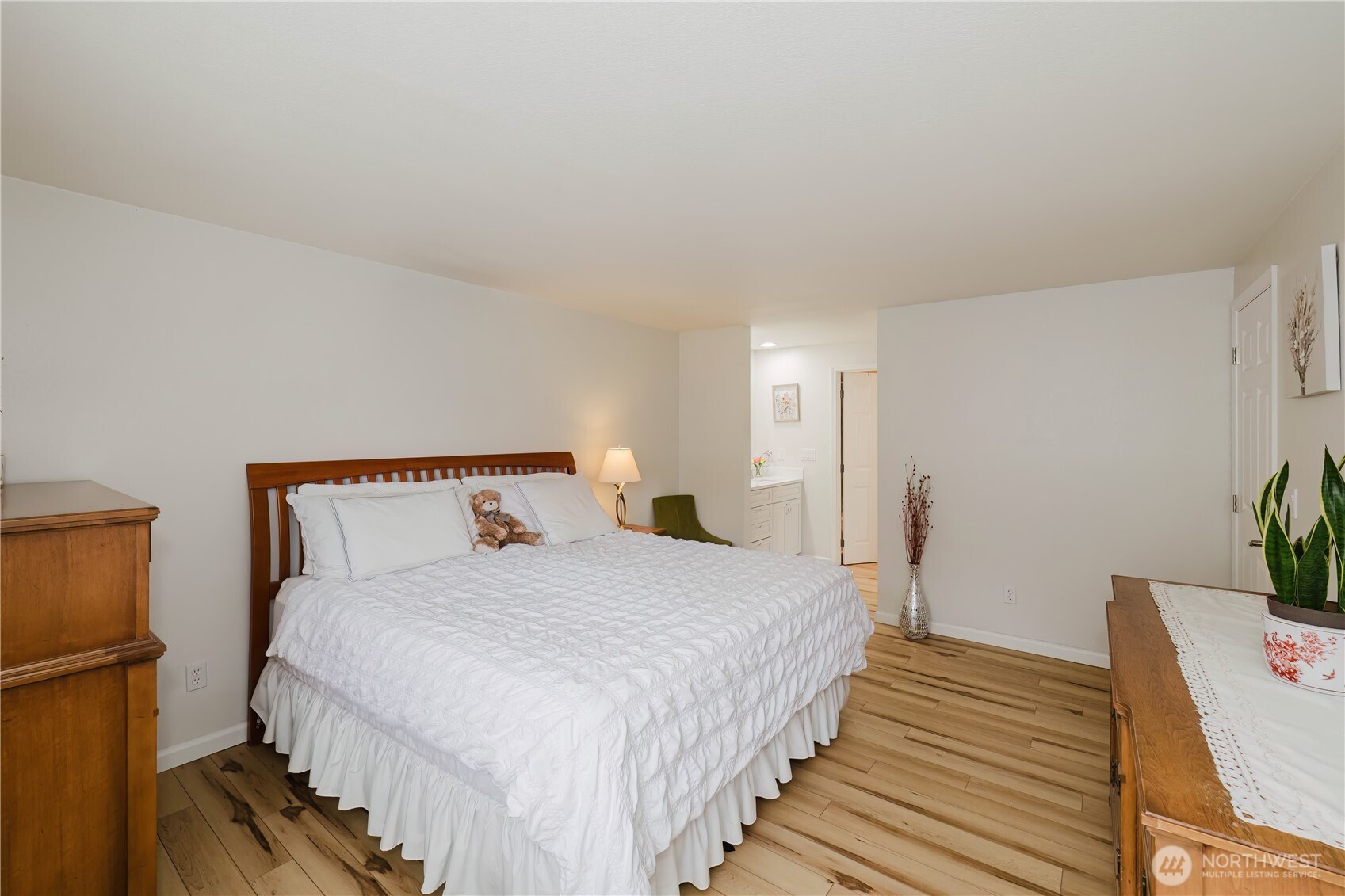 1760 W Sunn Fjord Lane Bremerton WA 98312