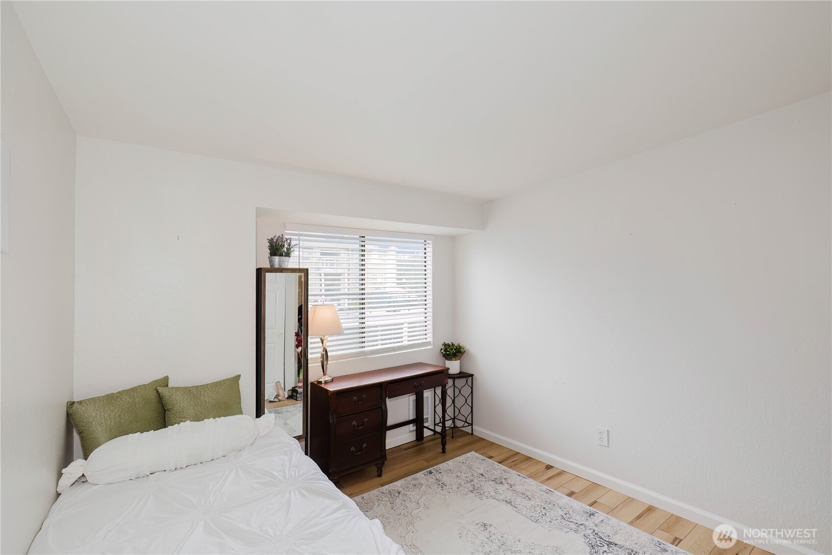 1760 W Sunn Fjord Lane Bremerton WA 98312