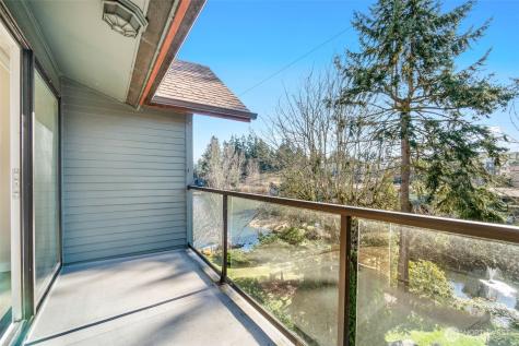19428 Aurora Avenue N Shoreline WA 98133