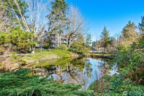 19428 Aurora Avenue N Shoreline WA 98133