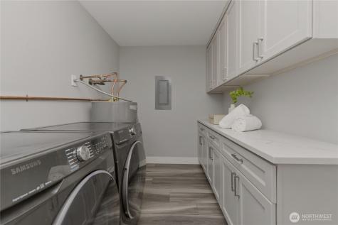 9201 NE Juanita Drive Kirkland WA 98034