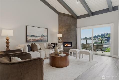 9201 NE Juanita Drive Kirkland WA 98034