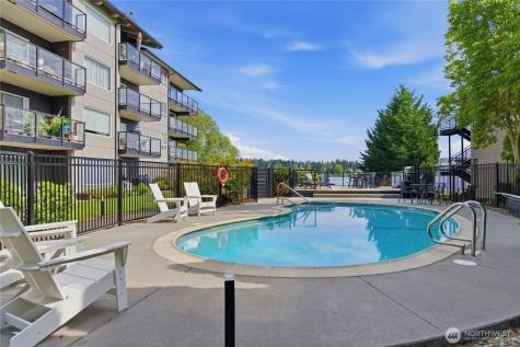 9201 NE Juanita Drive Kirkland WA 98034