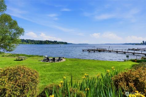 9201 NE Juanita Drive Kirkland WA 98034