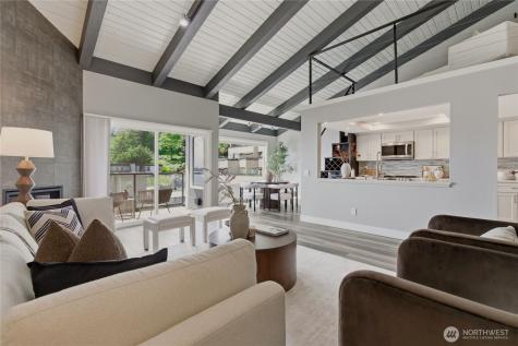 9201 NE Juanita Drive Kirkland WA 98034