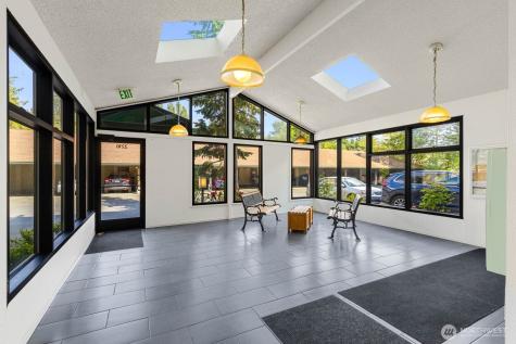 2210 NE 92nd Street Seattle WA 98115