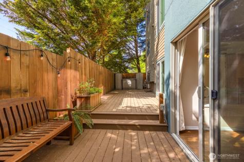 2210 NE 92nd Street Seattle WA 98115