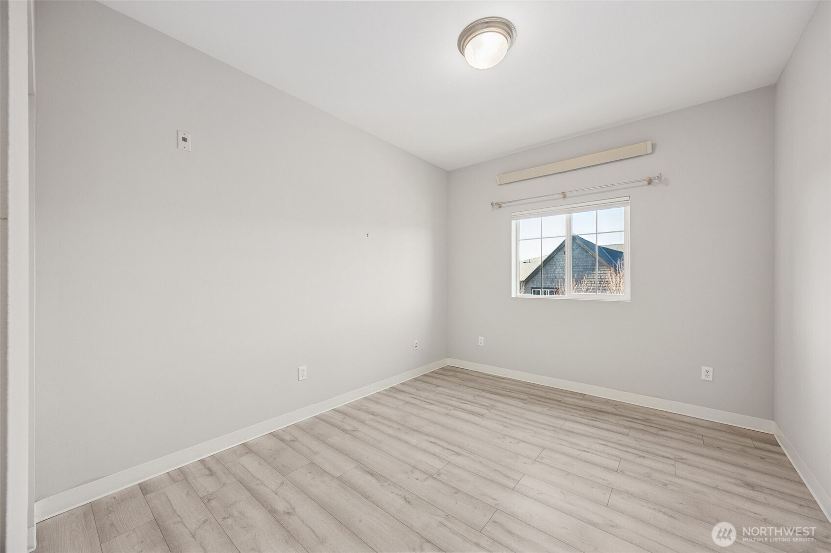 1736 10th Avenue NE Issaquah WA 98029