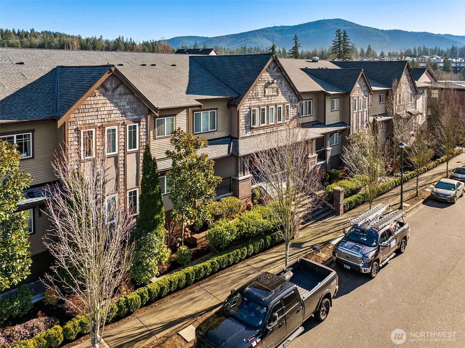 1736 10th Avenue NE Issaquah WA 98029