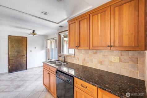 605 Peardale Lane Longview WA 98632