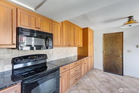 605 Peardale Lane Longview WA 98632