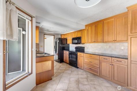 605 Peardale Lane Longview WA 98632
