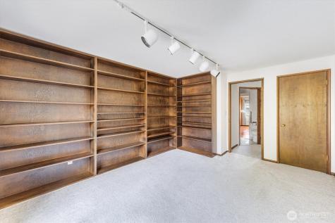 605 Peardale Lane Longview WA 98632