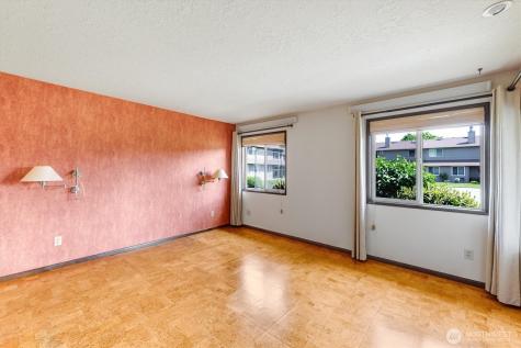 605 Peardale Lane Longview WA 98632
